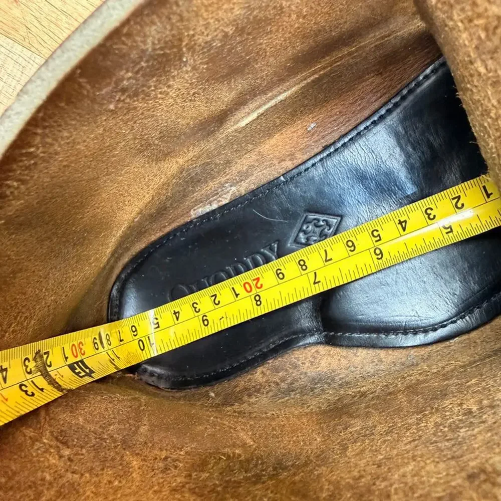 Quoddy men size 9.5 Tracker LE - Chromepak Natural Leather Moccasins Boots